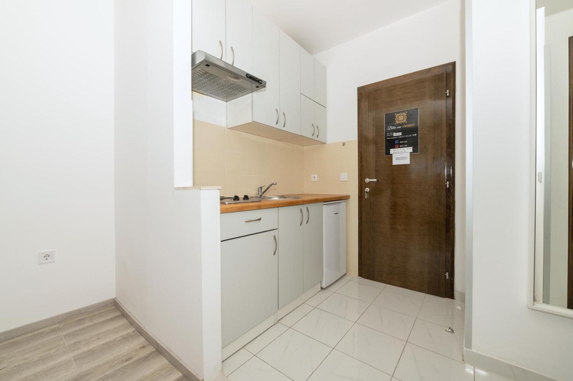 Baška VodaBilin Sanアパートメント 部屋 写真
